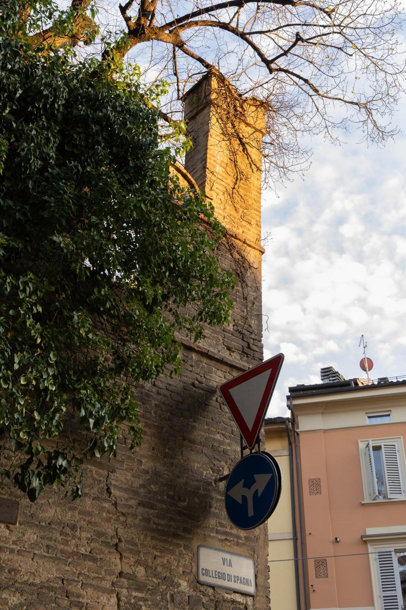 Collegio Di Spagna 13 ボローニャ エクステリア 写真